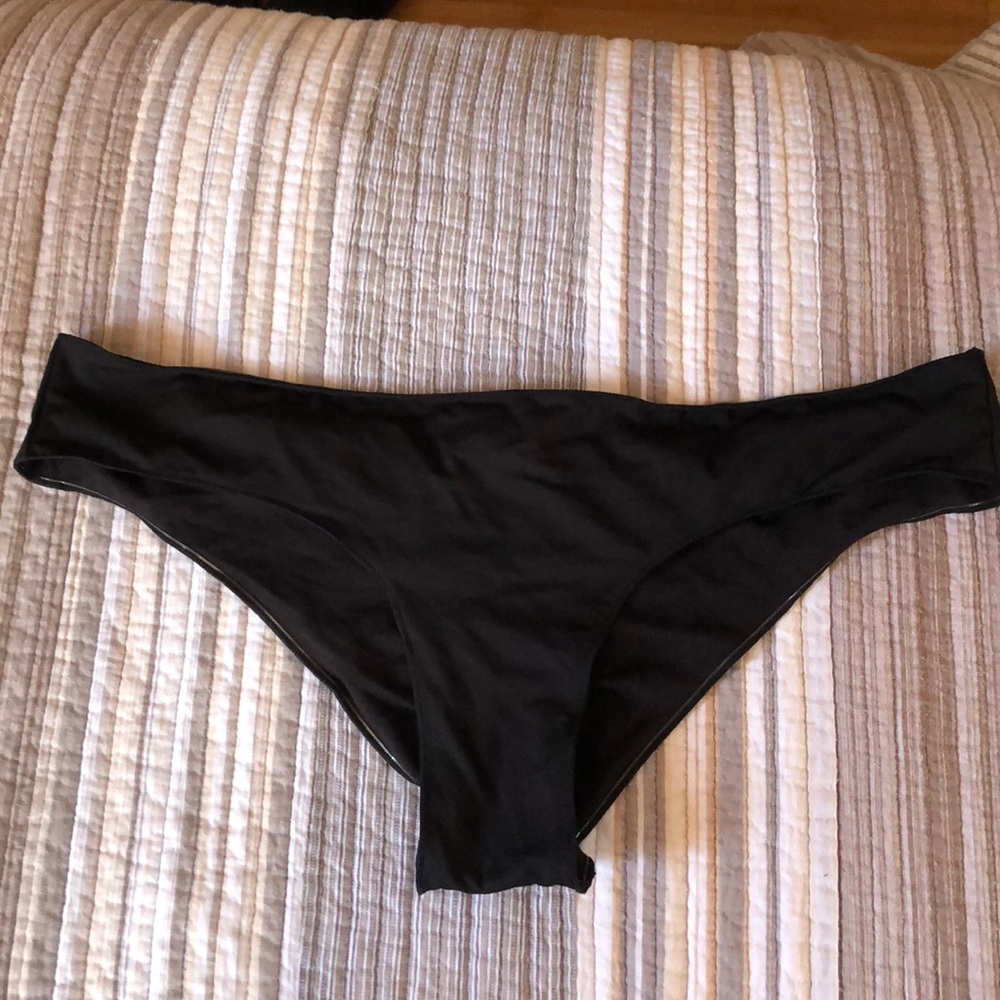 Rip curl cheeky bathing suit bottoms large